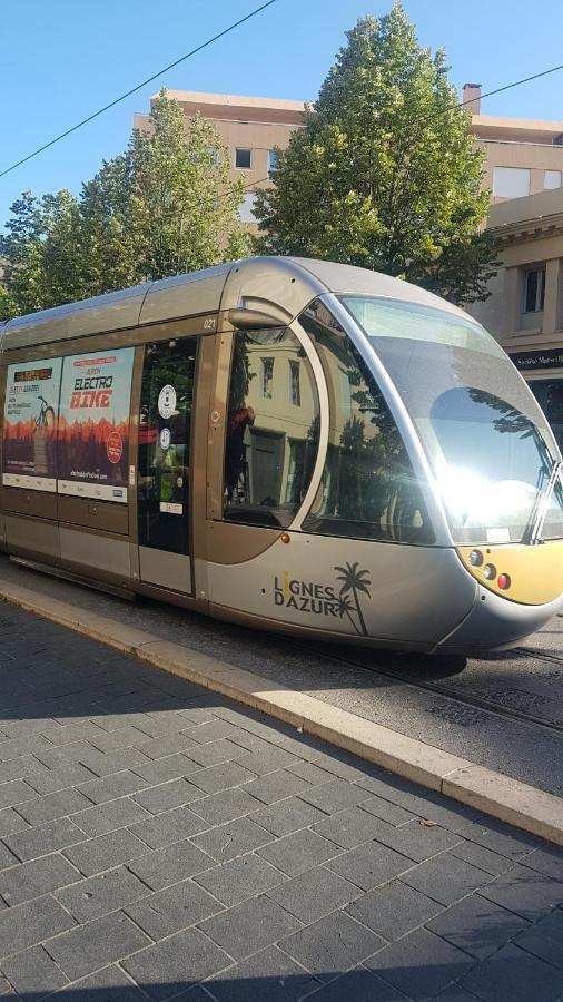 New Cheap Private Room, Kitchen , Overwieuw Sea,Tram On Spot, 12 Minutes From Nice Train Station With Tram , Beach In 17 Min Tram , Chambre Privee Pas Cher, Cuisine Equipee , Tram Sur Place, Apercu Mer, 12 Min De La Gare De Nice Avec Le Tram, 17 Min Bagian luar foto