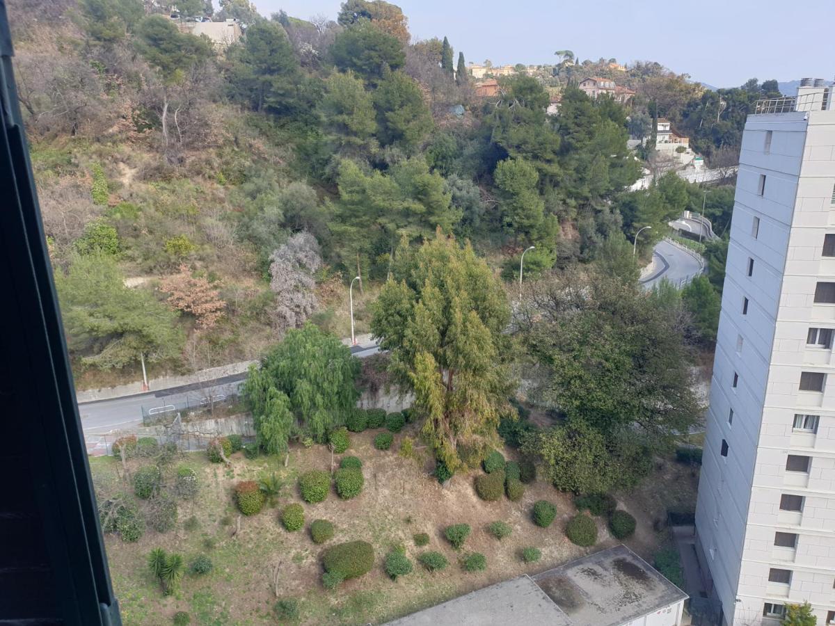 New Cheap Private Room, Kitchen , Overwieuw Sea,Tram On Spot, 12 Minutes From Nice Train Station With Tram , Beach In 17 Min Tram , Chambre Privee Pas Cher, Cuisine Equipee , Tram Sur Place, Apercu Mer, 12 Min De La Gare De Nice Avec Le Tram, 17 Min Bagian luar foto