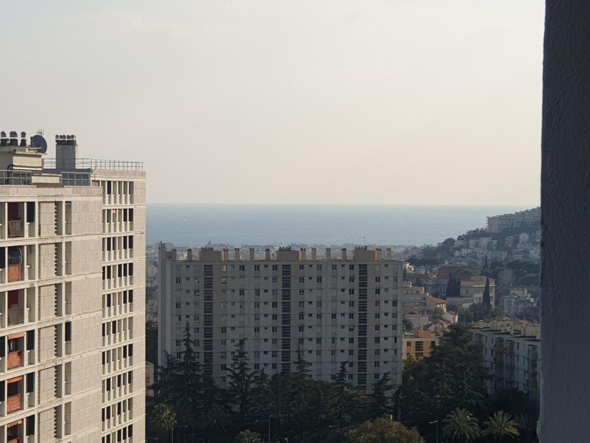 New Cheap Private Room, Kitchen , Overwieuw Sea,Tram On Spot, 12 Minutes From Nice Train Station With Tram , Beach In 17 Min Tram , Chambre Privee Pas Cher, Cuisine Equipee , Tram Sur Place, Apercu Mer, 12 Min De La Gare De Nice Avec Le Tram, 17 Min Bagian luar foto